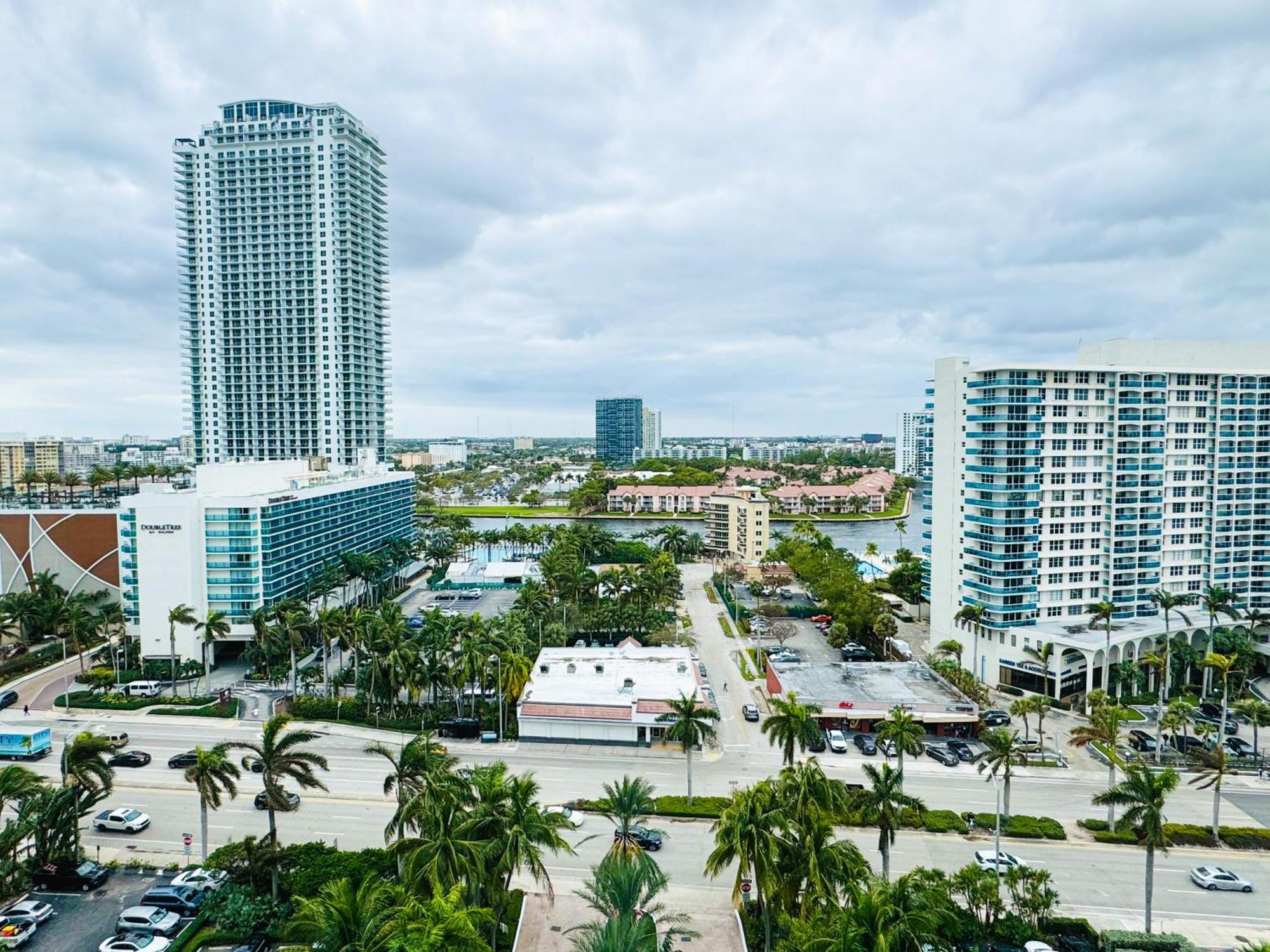 The Tides On Miami Hollywood Bay View Apartments 1B Exterior photo